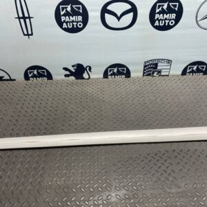 Молдинг двери передний правый Mercedes C/W203 2000-2008