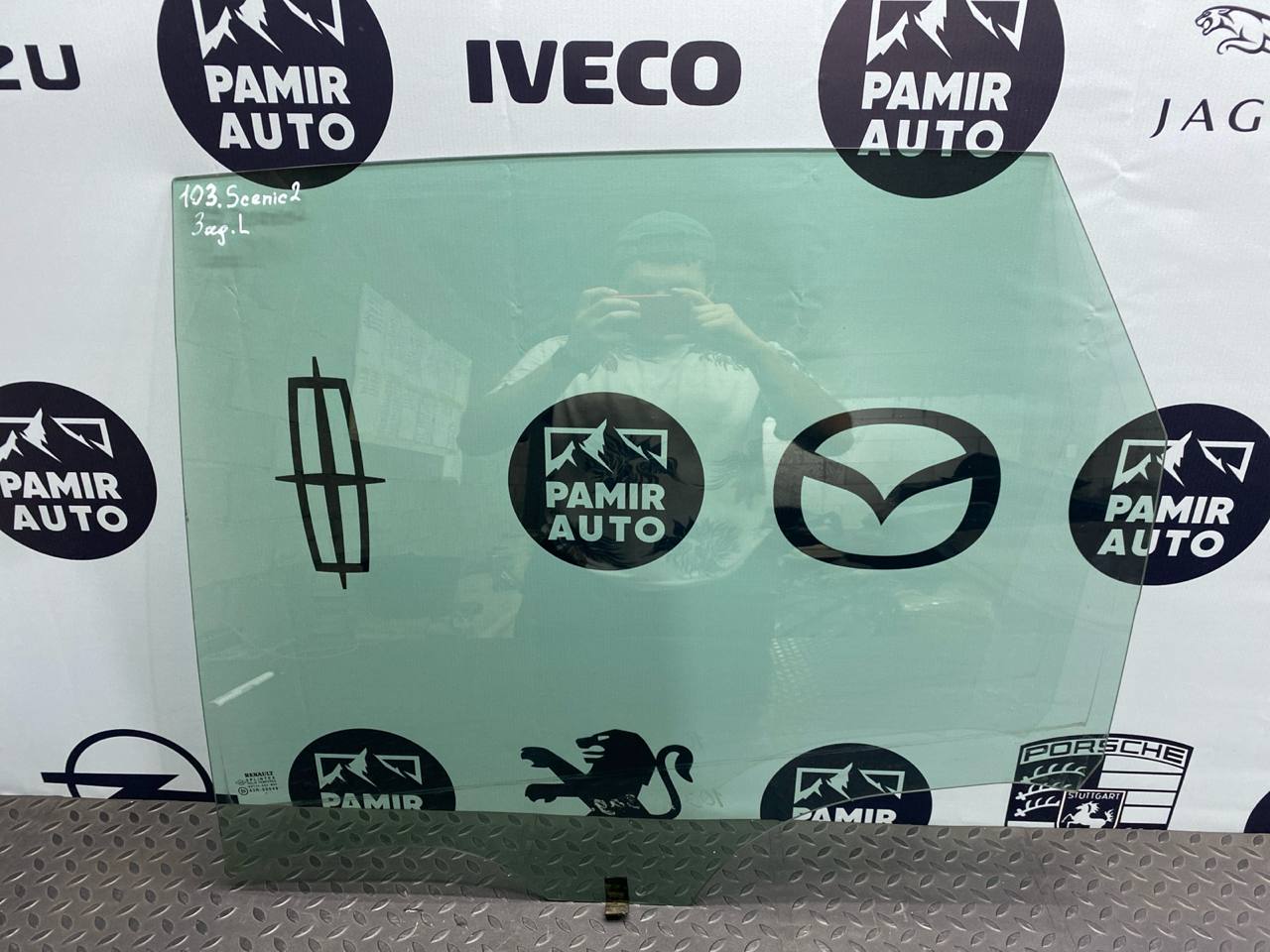 Стекло двери заднее левое Renault Scenic/2 2003-2009