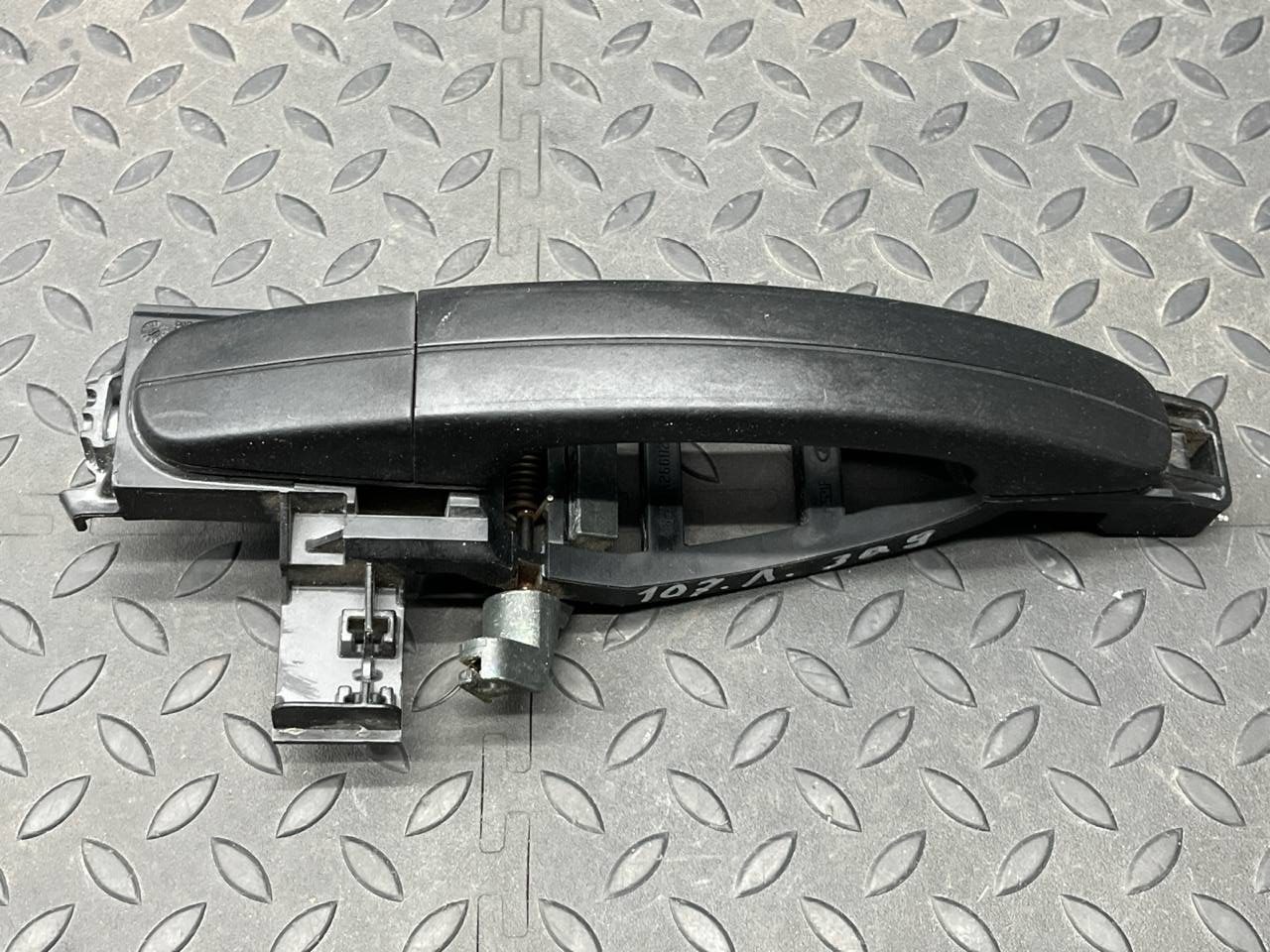 Ручка двери задняя левая Ford Focus/2 2004-2011