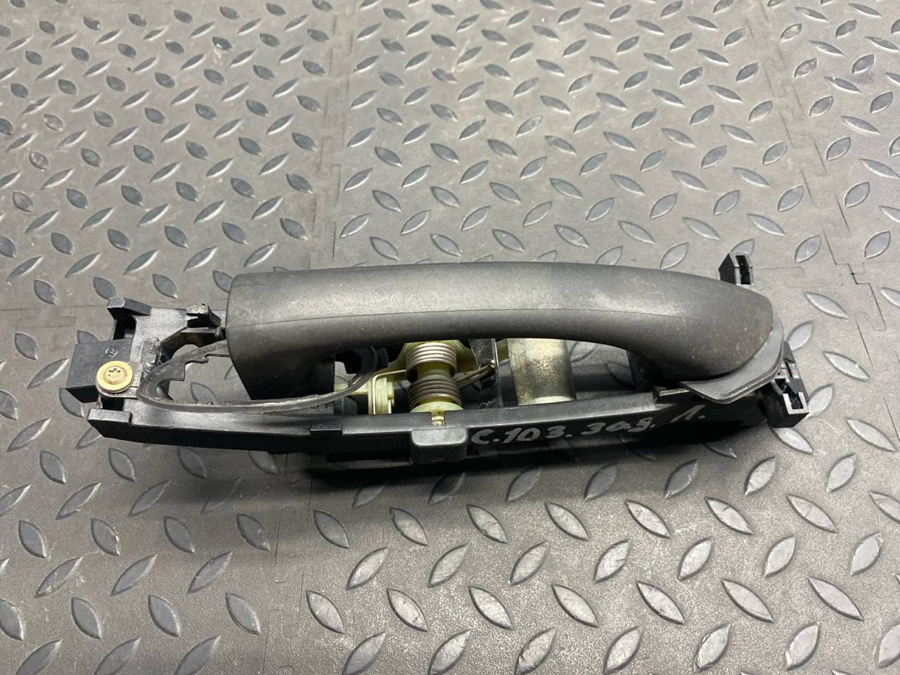 Ручка двери задняя левая Mercedes C/W203 2000-2008