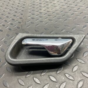 Ручка двери передняя левая Mercedes C/W203 2000-2008