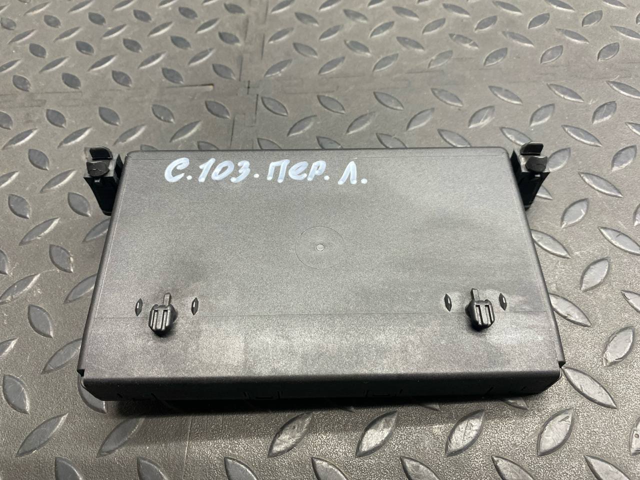 Блок комфорта двери передний левый Mercedes C/W203 2000-2008