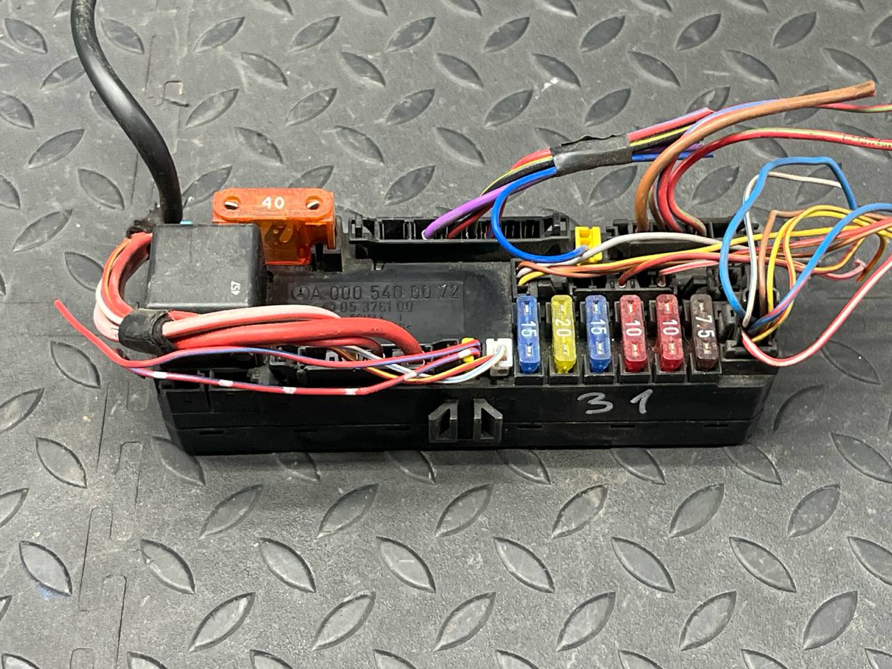 Блок предохранителей Mercedes E/W210 1995-2003