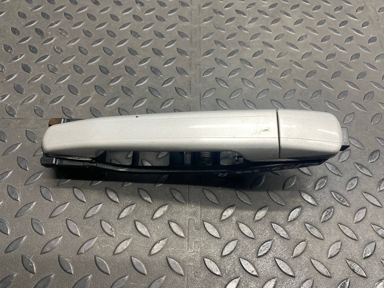 Ручка двери задняя правая Mercedes E/W210 1995-2003