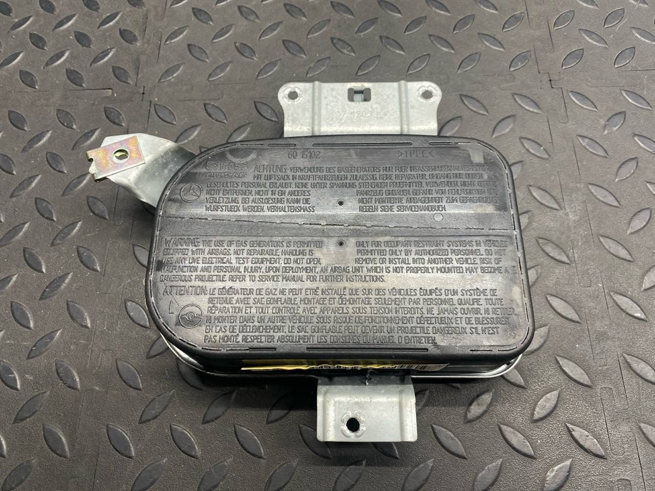 Подушка безопасности в дверь передняя левая Mercedes E/W210 1995-2003