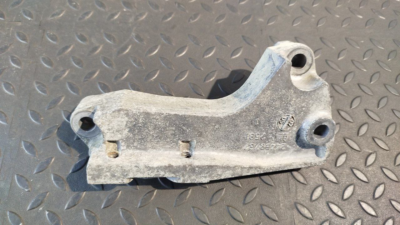 Кронштейн двигателя Opel Zafira/B 2005-2014