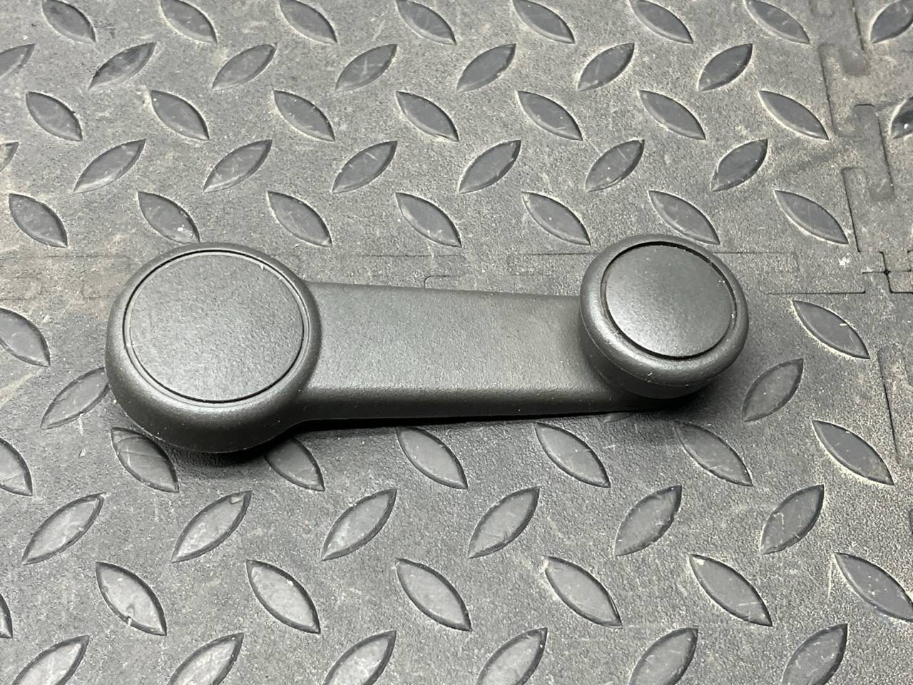 Ручка стеклоподъемника Ford Focus/2 2004-2011