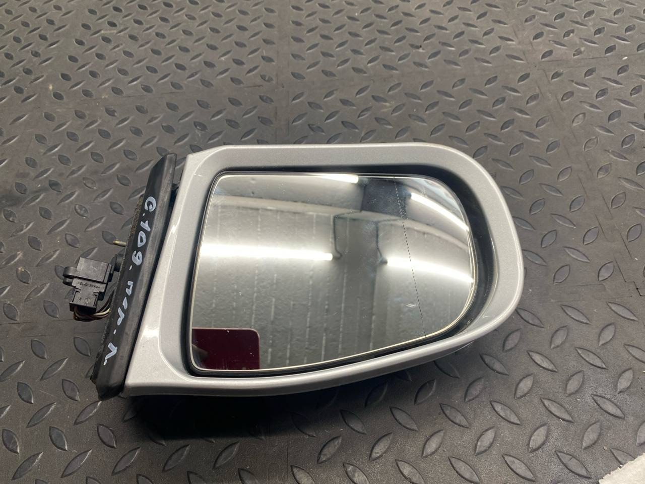 Зеркало левое Mercedes E/W210 1995-2003