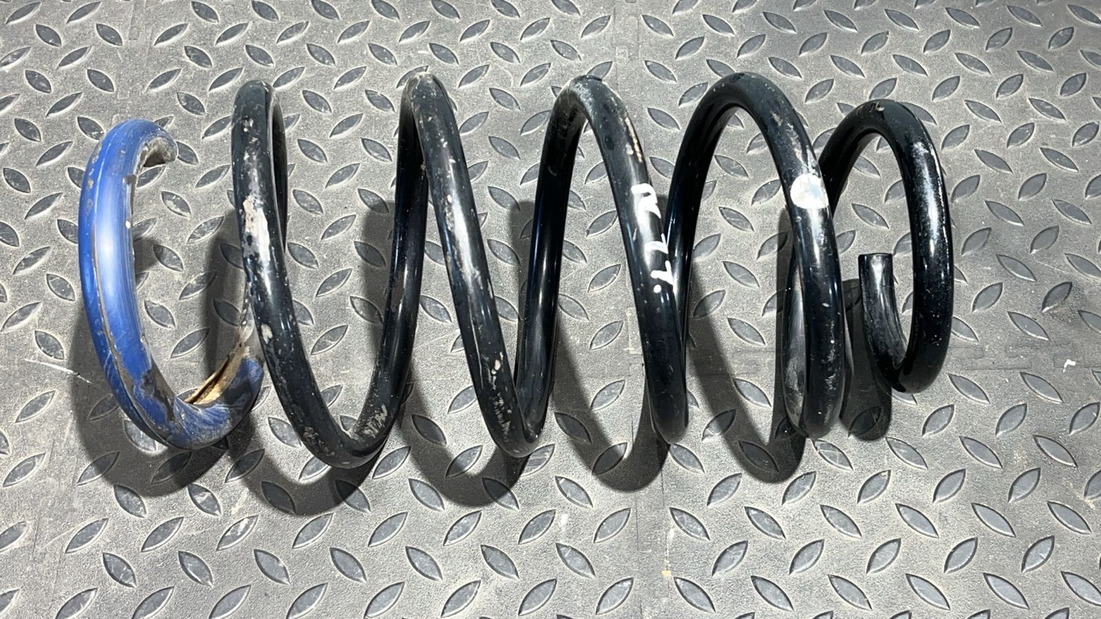 Пружина передняя Opel Zafira/B 2005-2014