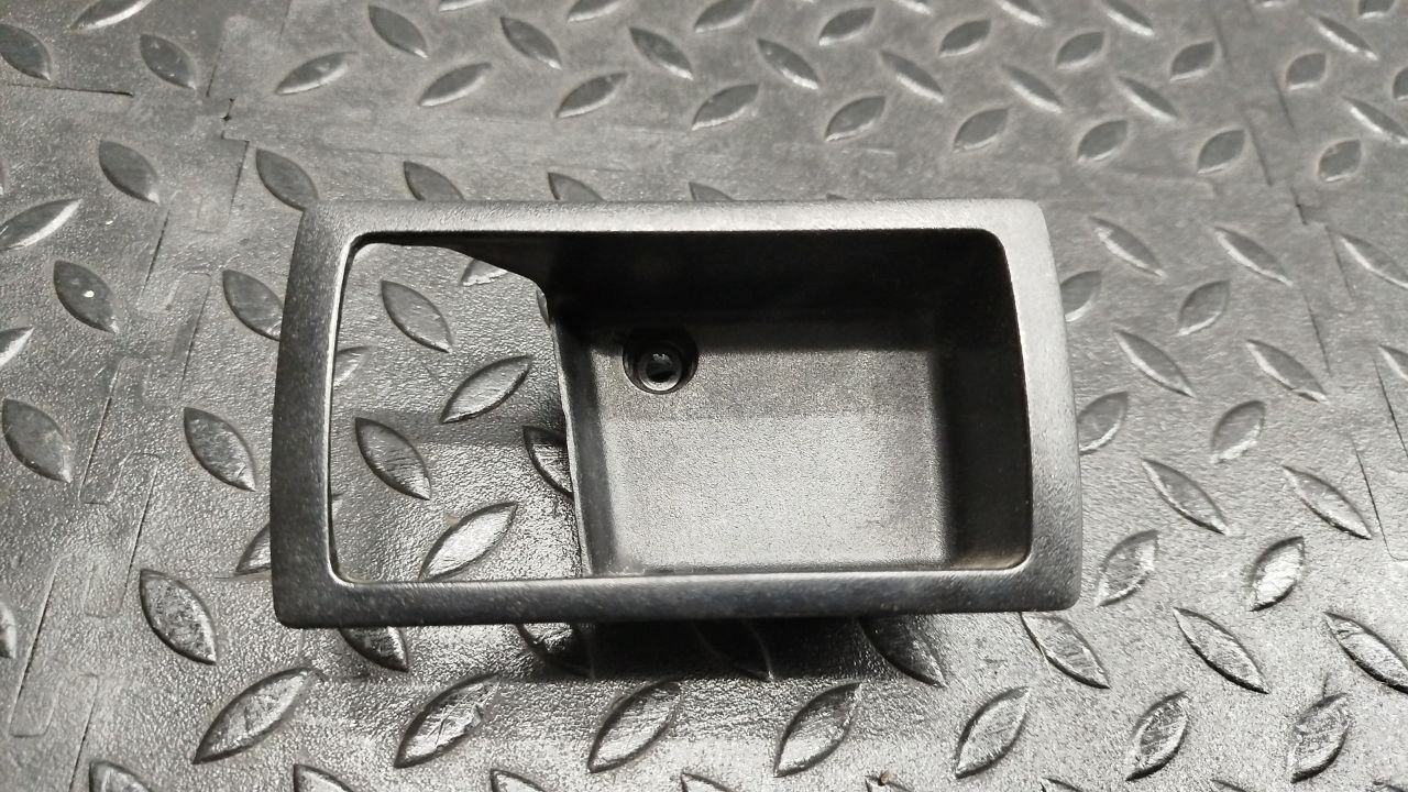 Накладка ручки двери задняя левая Ford Mondeo/3 2000-2007