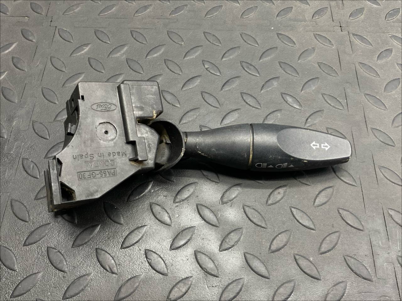 Переключатель поворотов Ford Transit 2000-2006