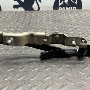 Петля капота левая Chrysler PT Cruiser 2000-2010