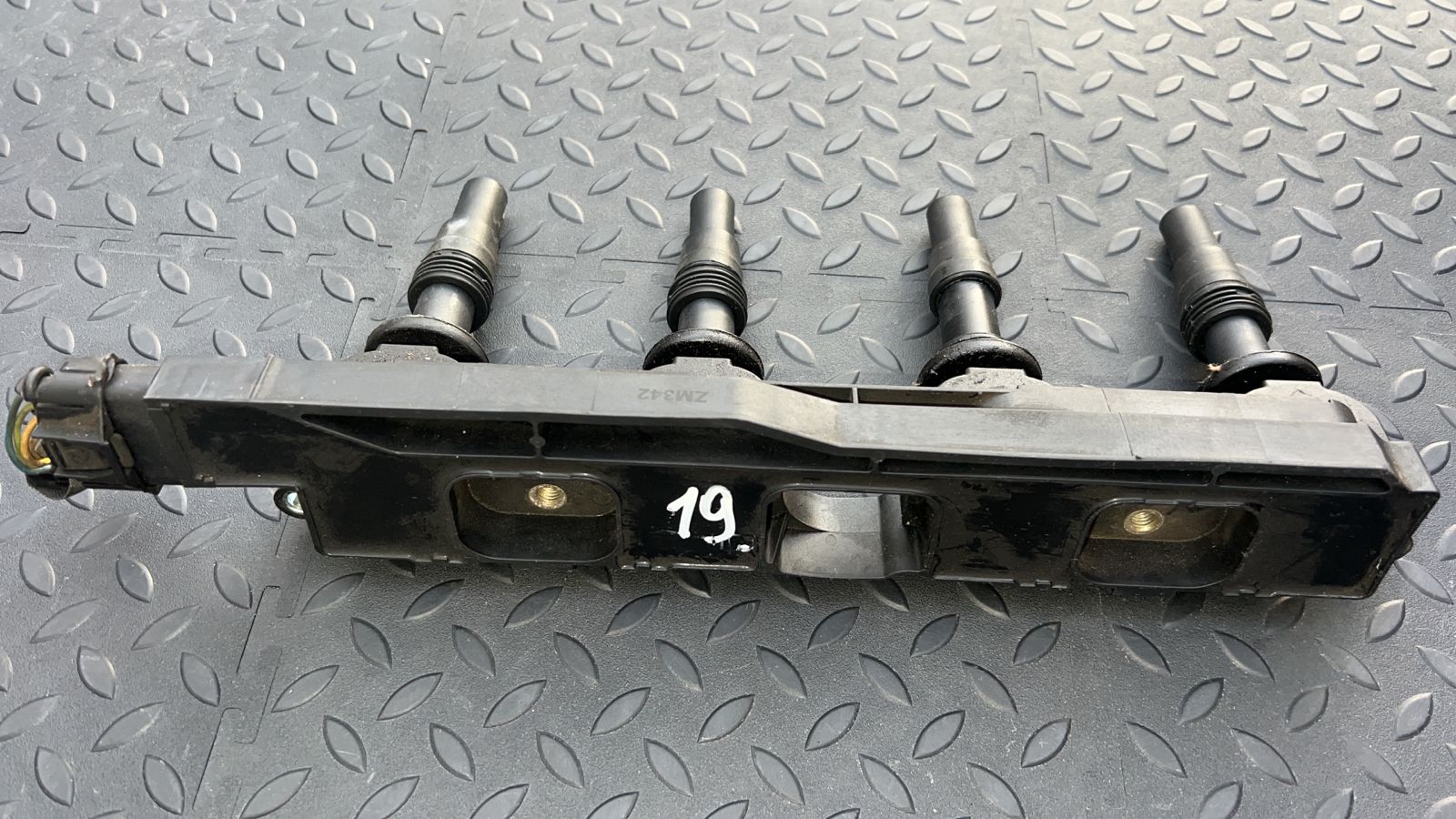 Катушка зажигания Opel Vectra/C 2002-2008