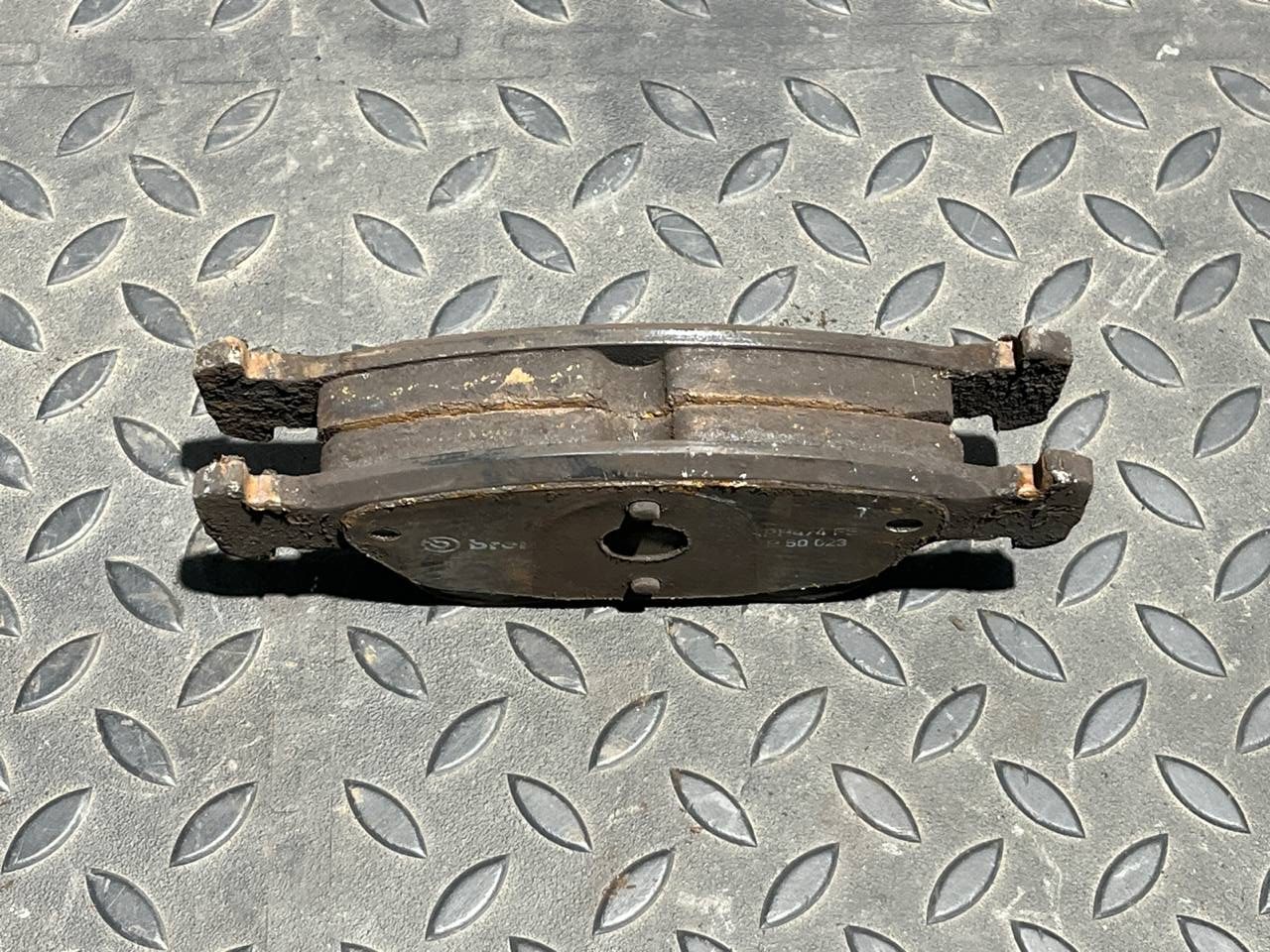 Колодки тормозные передние Mercedes E/W210 1995-2003