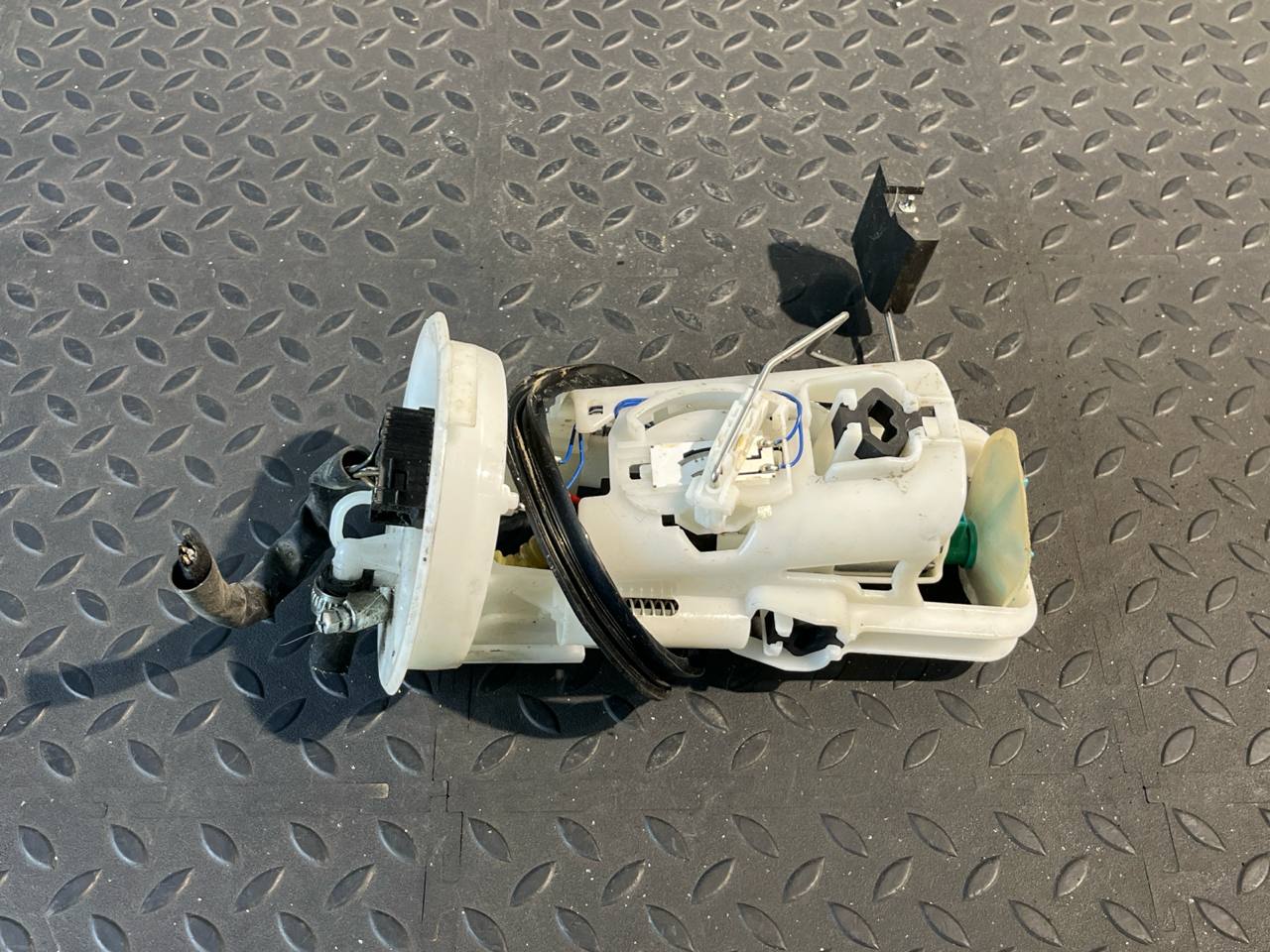 Насос топливный BMW 3/E46 1998-2007