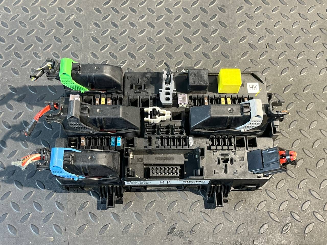 Блок предохранителей Opel Astra/H 2004-2014