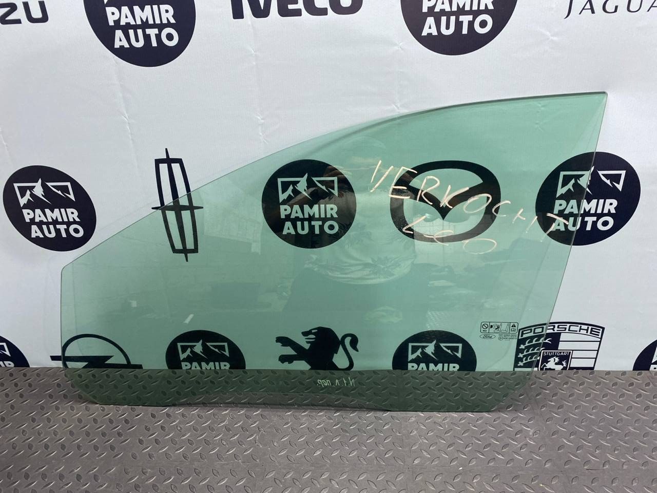 Стекло двери переднее левое Ford Focus/2 2004-2011