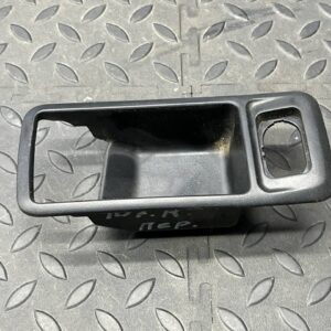 Накладка ручки двери передняя правая Ford Focus/2 2004-2011