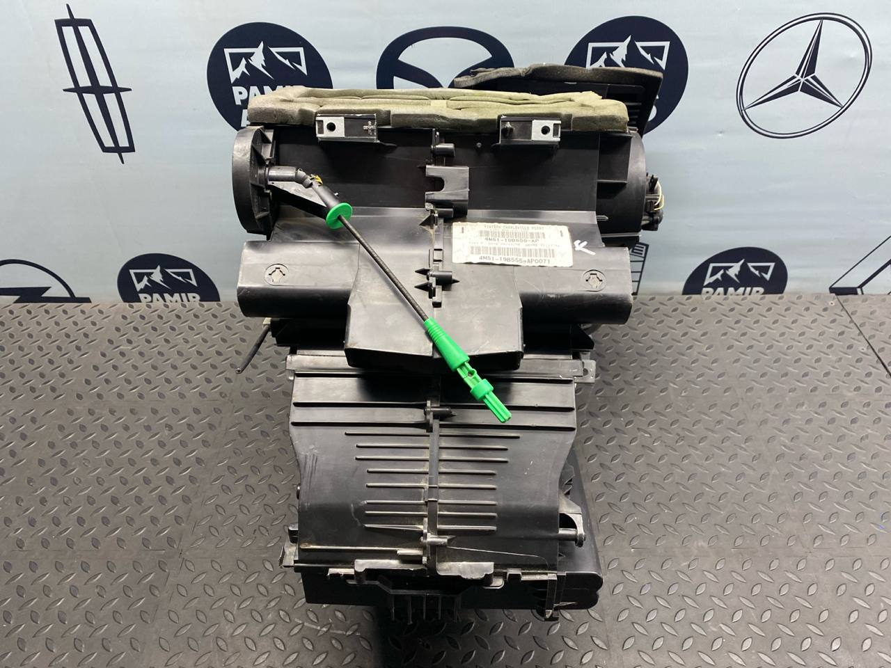 Корпус отопителя Ford Focus/2 2004-2011