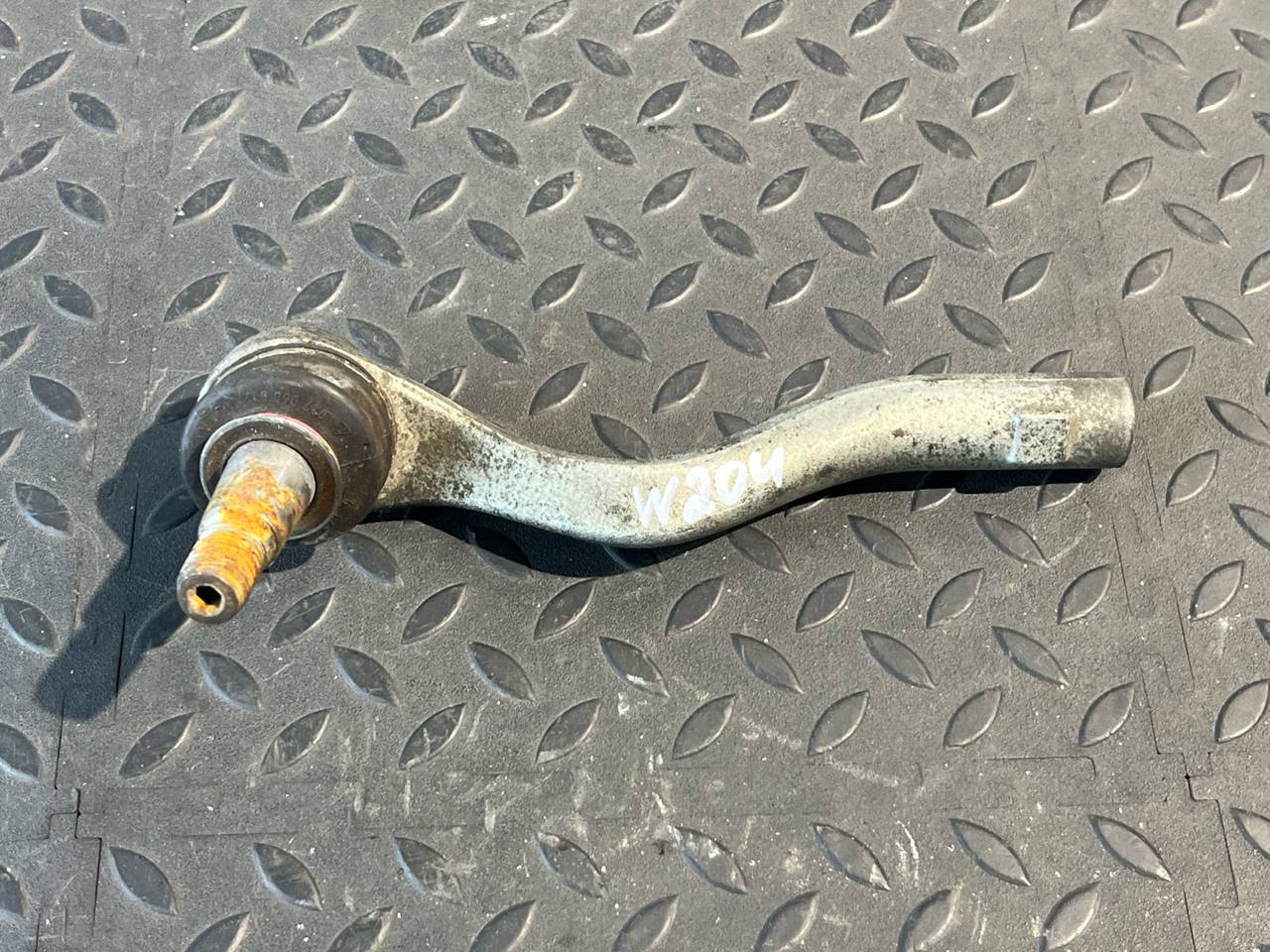 Наконечник рулевой рейки левый Mercedes C/W204 2006-2015