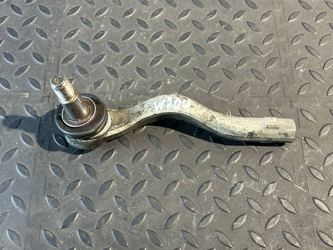 Наконечник рулевой рейки правый Mercedes C/W204 2006-2015