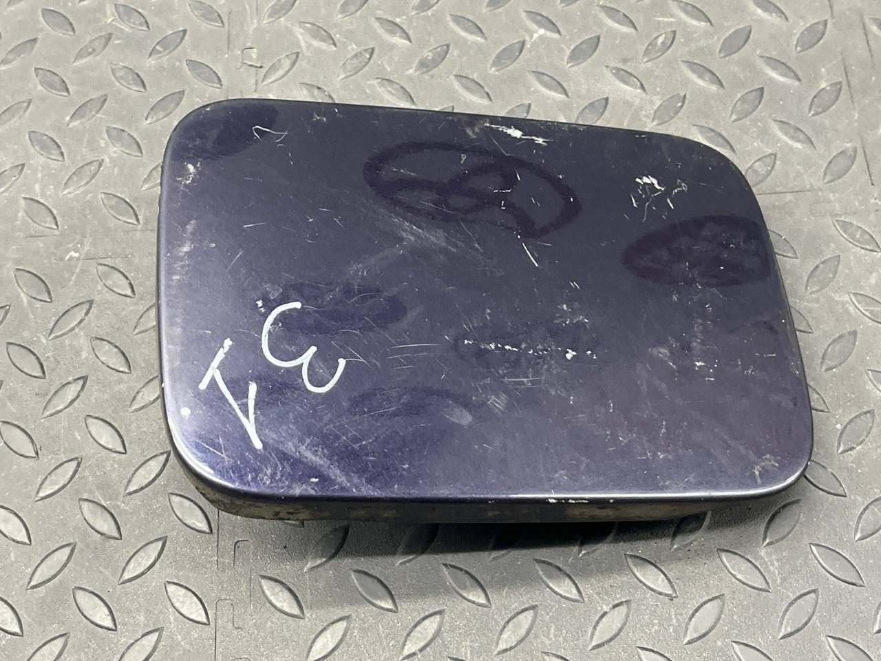 Лючок бензобака Mercedes E/W210 1995-2003