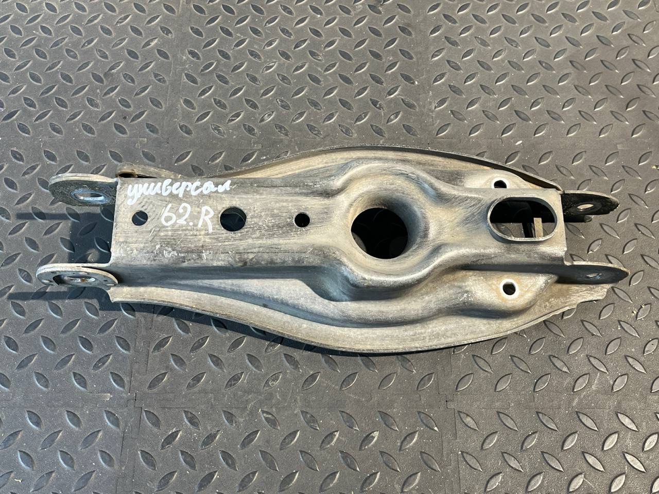 Рычаг задний BMW 3/E90 2004-2013