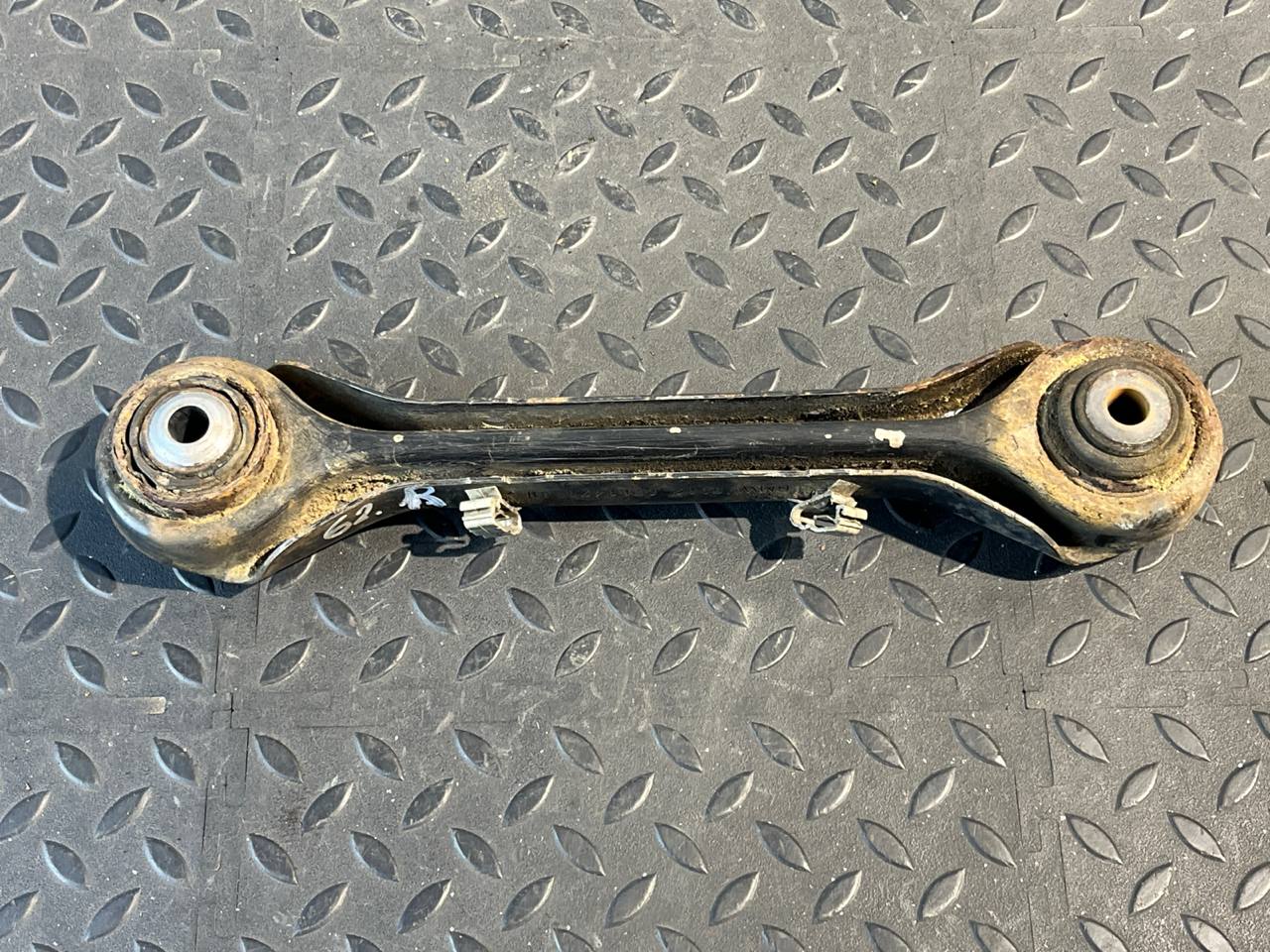 Рычаг задний правый BMW 3/E90 2004-2013