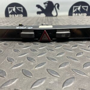 Кнопка аварийной сигнализации Opel Astra/H 2004-2014