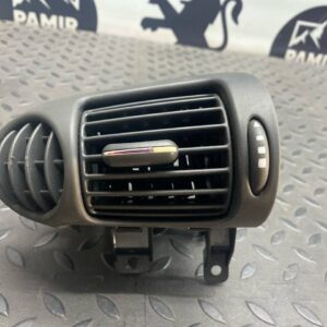 Дефлектор воздушный левый Mercedes C/W203 2000-2008