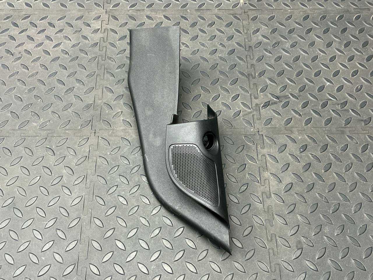 Накладка зеркала левая Ford Focus/2 2004-2011