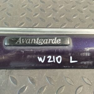 Молдинг крыла передний левый Mercedes E/W210 1995-2003