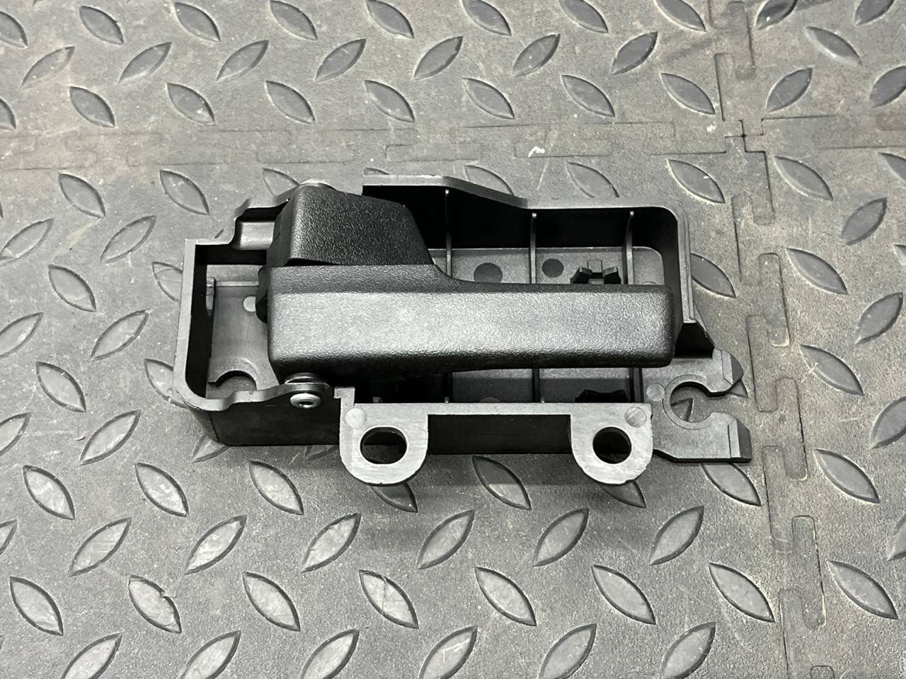 Ручка двери передняя правая Ford Focus/2 2004-2011