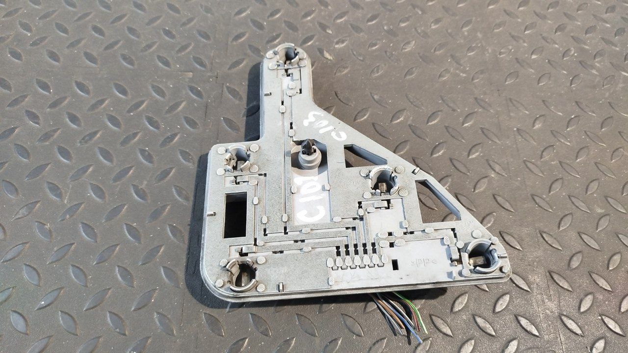 Плата заднего фонаря левая Mercedes E/W210 1995-2003