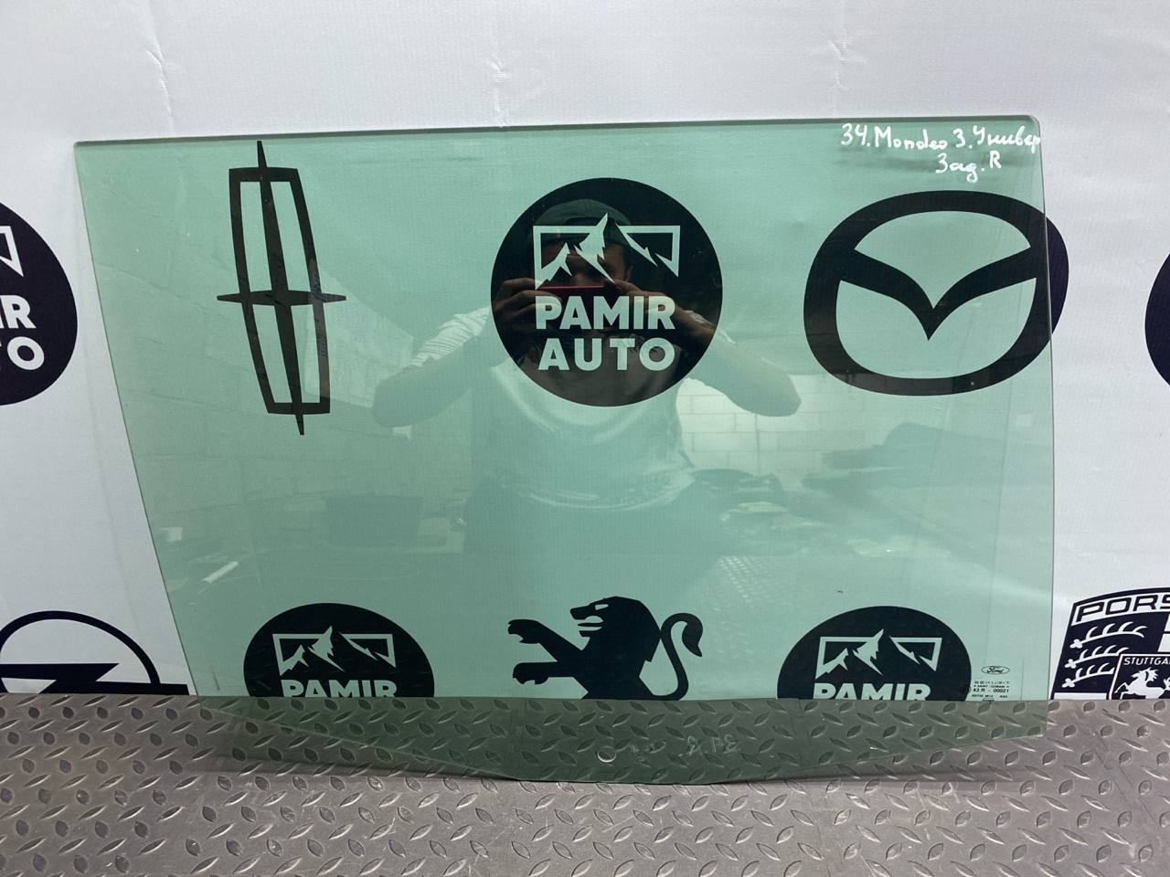 Стекло двери заднее правое Ford Mondeo/3 2000-2007