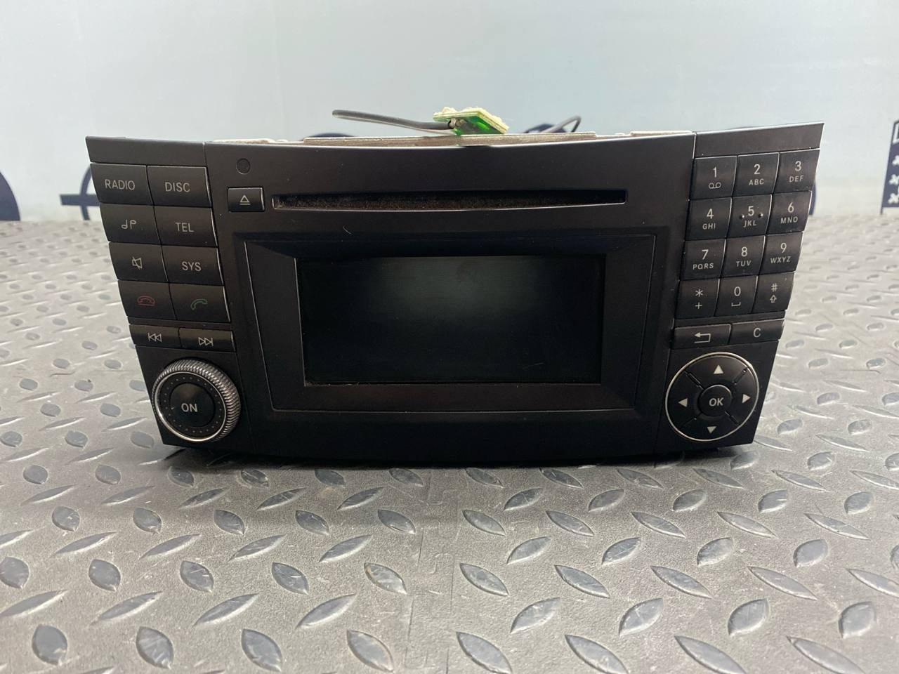 Магнитола Mercedes E/W211 2002-2009