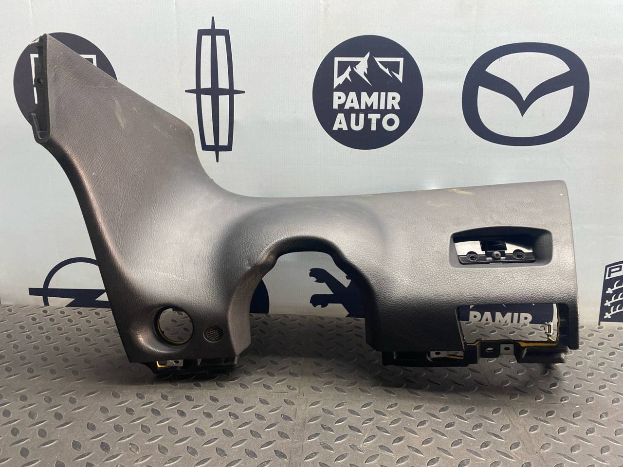 Накладка на торпедо левая Mercedes E/W211 2002-2009