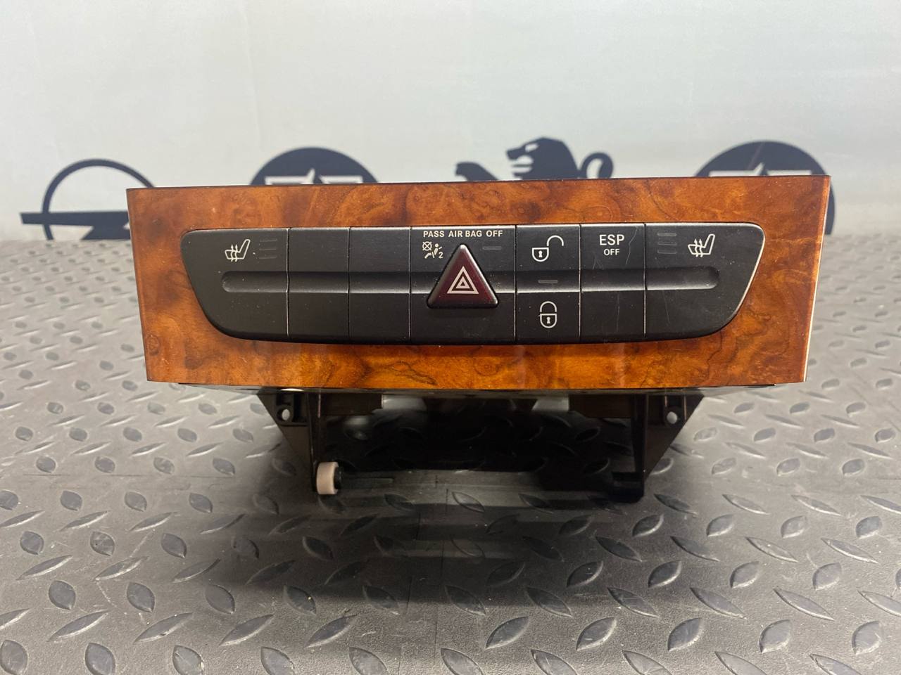 Блок кнопок Mercedes E/W211 2002-2009