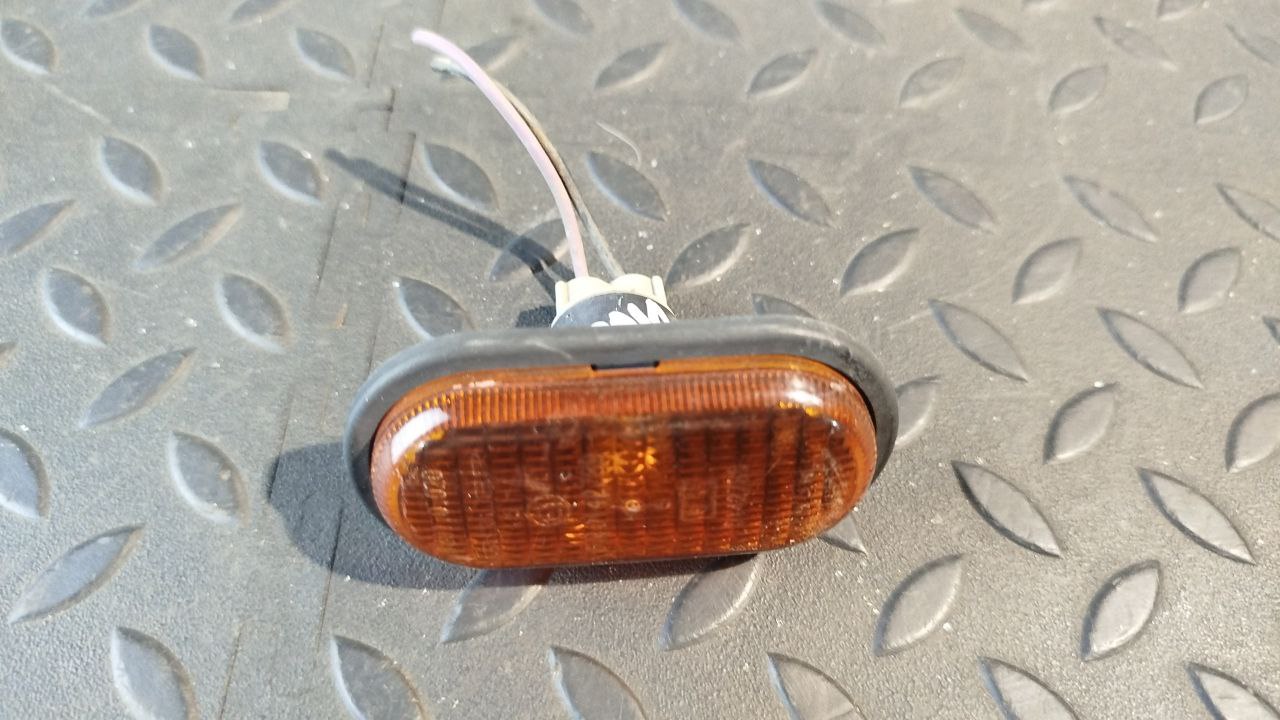 Повторитель поворота Opel Vivaro/A 2001-2014