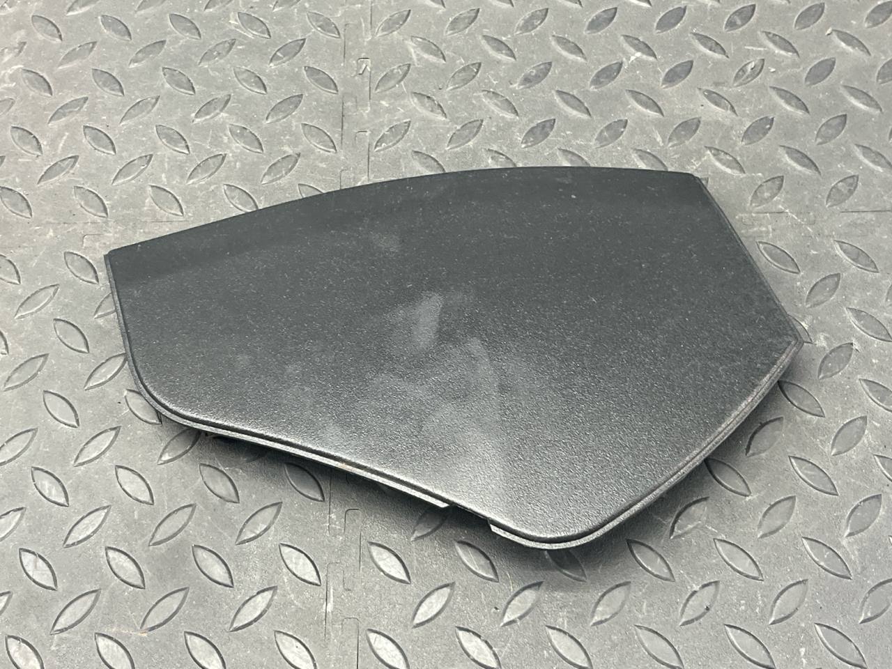 Накладка на торпедо левая Mercedes E/W210 1995-2003