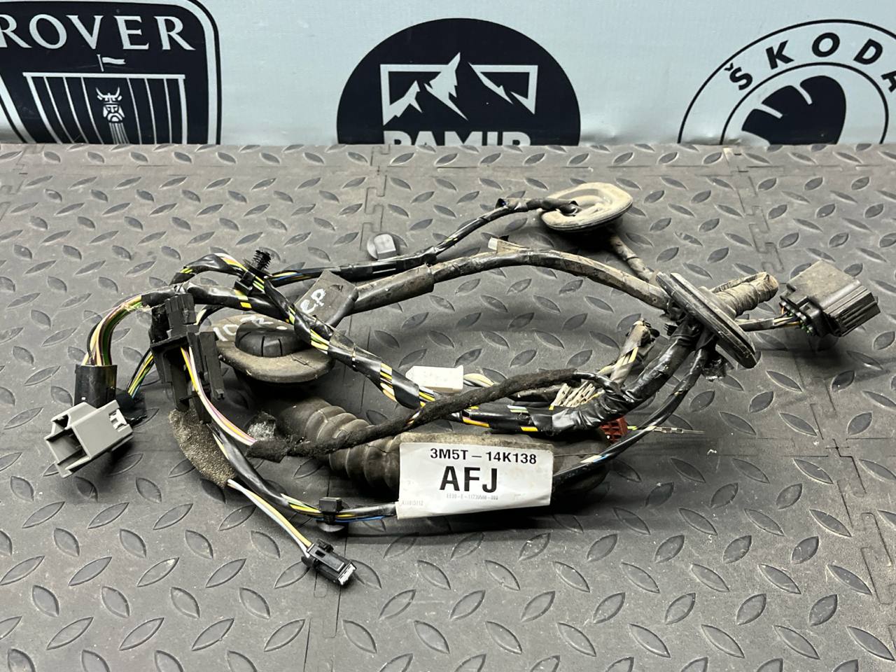 Проводка двери передняя правая Ford Focus/2 2004-2011