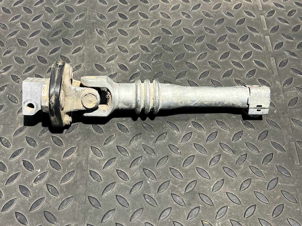 Кардан рулевой Mercedes C/W203 2000-2008