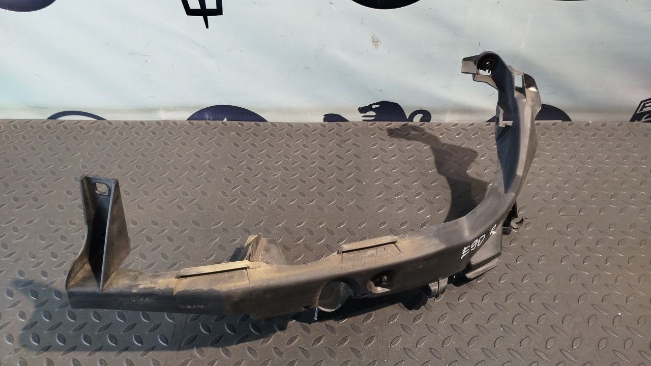 Кронштейн фары левый BMW 3/E90 2004-2013