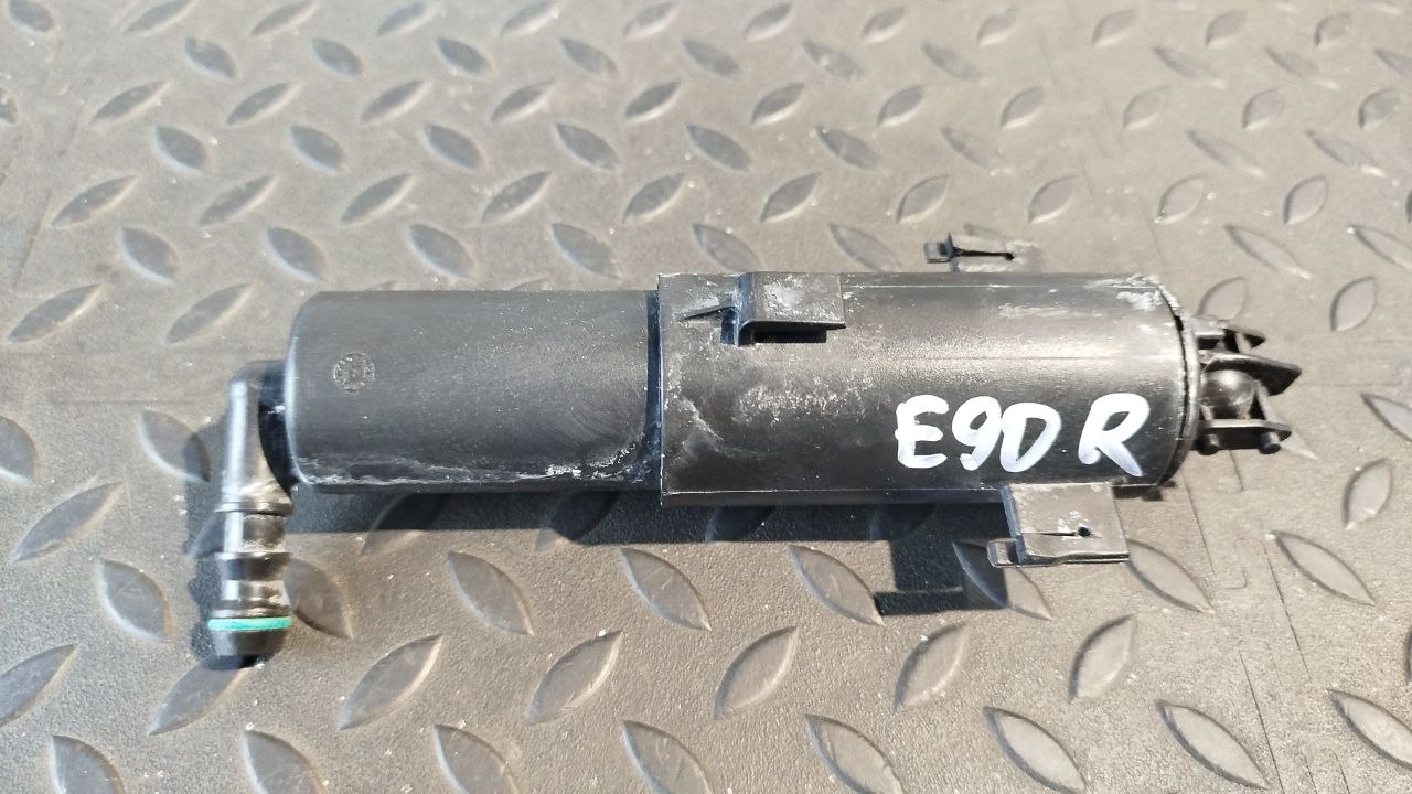 Форсунка омывателя фары BMW 3/E90 2004-2013