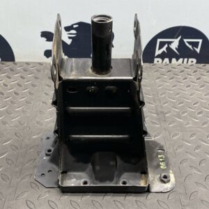 Кронштейн усилителя бампера передний правый Mercedes B/W245 2005-2011