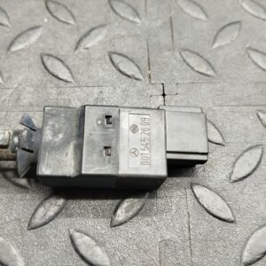 Датчик включения стопсигнала Mercedes Vito/W638 1996-2003