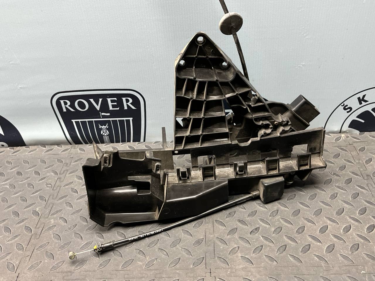 Замок двери передний правый Ford Focus/2 2004-2011