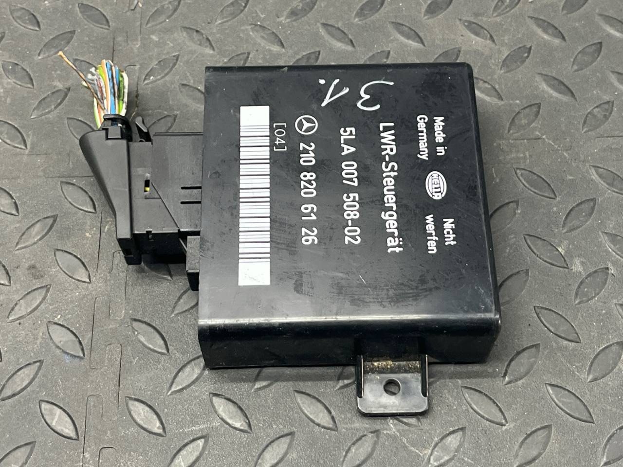 Блок управления светом Mercedes E/W210 1995-2003