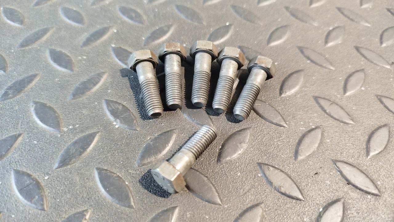 Болт корзины сцепления Opel Astra/H 2004-2014