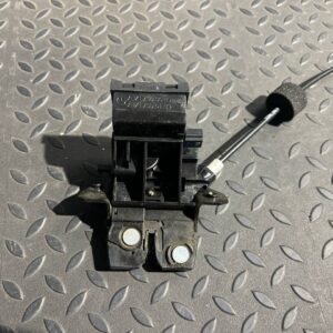 Замок крышки багажника Mercedes C/W203 2000-2008